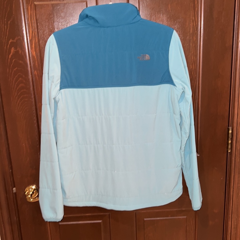 North Face Pull-Over - Picture 4 of 5